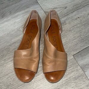 Sole Society Women's Tan Peep Toe Flats
